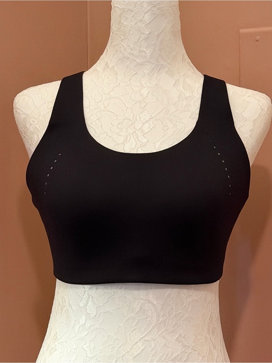 lululemon athletica Other - lululemon athletica Black Scoop-Neck Support Sports Bra